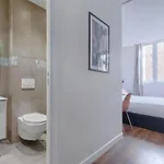 Urbanflat 210 - Beautiful In The Center Of Apartman Párizs
