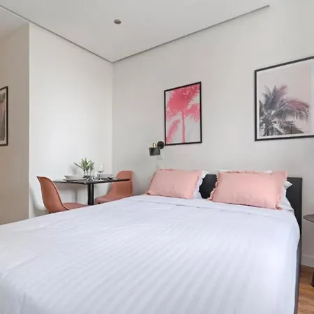 Urbanflat 210 - Beautiful In The Center Of Paris