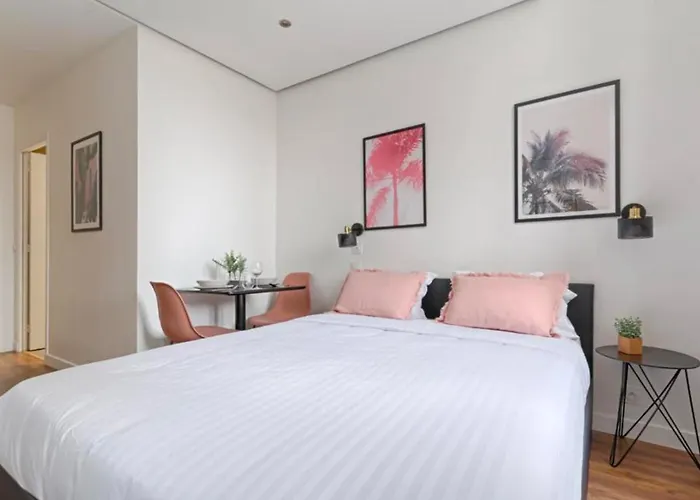 Urbanflat 210 - Beautiful In The Center Of Paris